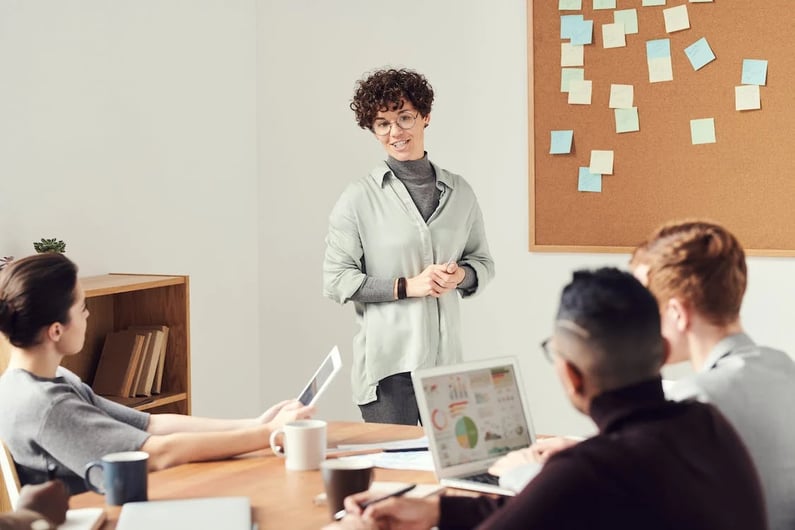 Crecimiento laboral: consejos para lograrlo con todos los miembros de ...